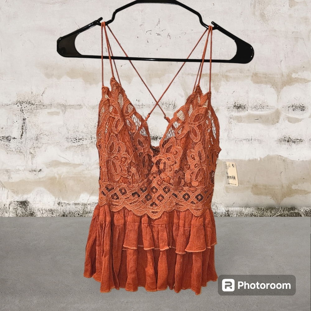 NWT! Free People Women's top in winding roads color sz M
